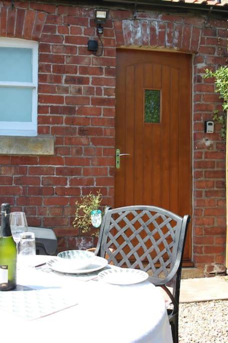 Hideaway Between Coast And Moors In A Beautiful Village Apartment Sleights Zewnętrze zdjęcie